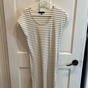 Lulus Tshirt Maxi Dress with slits.